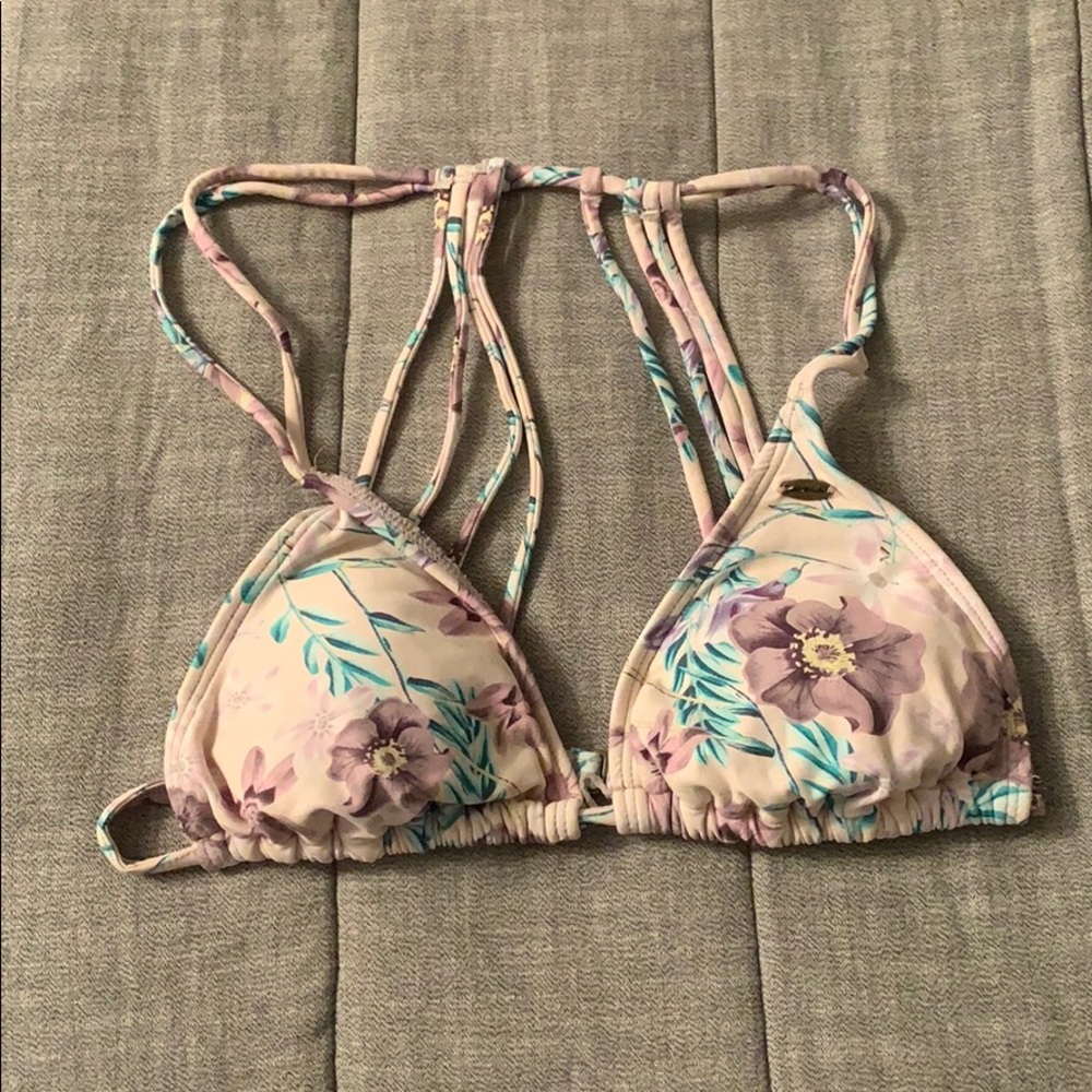 O’Neill bikini top